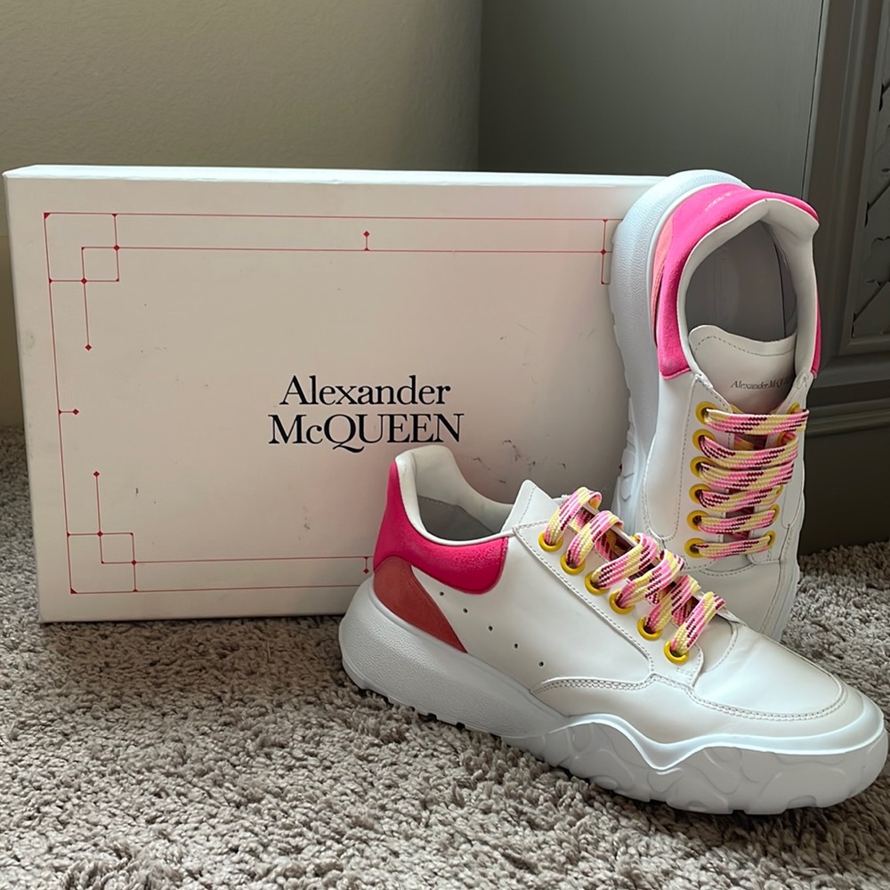 Never worn Alexander McQueen Sneakers size 37.5